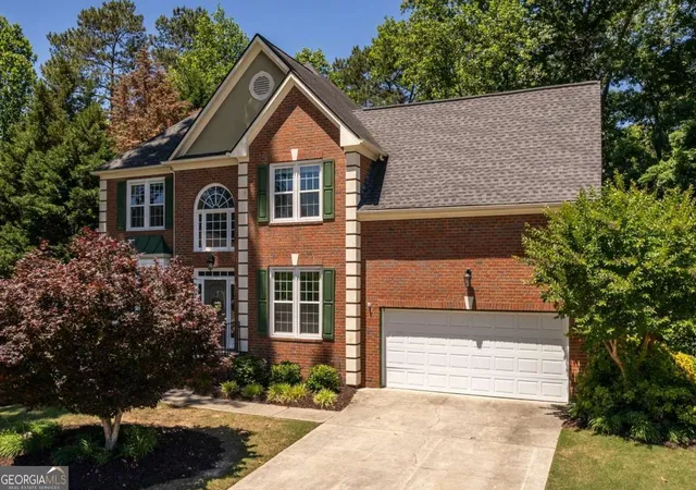 2nd image of 320 Hillside Manor Dr, Sugar Hill, GA 30518 | MLS# 10780950