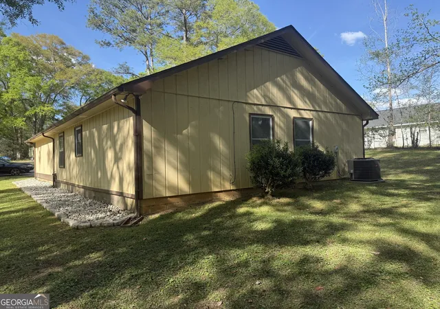 Photo 3 of Single family home for sale at 245 Teaver Rd, Lagrange, GA 30240 | MLS# 10723244 | Listing updated on 2026-09-04