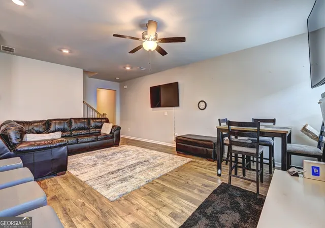 3rd image of 1123 Elyse Ln, Mableton, GA 30126 | MLS# 10794294