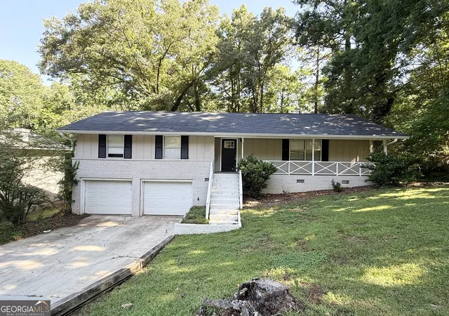 Photo 2 of Single family home for sale at 4442 Cedar Ridge Trl, Stone Mountain, GA 30083 | MLS# 10778420 | Listing updated on 2026-09-19