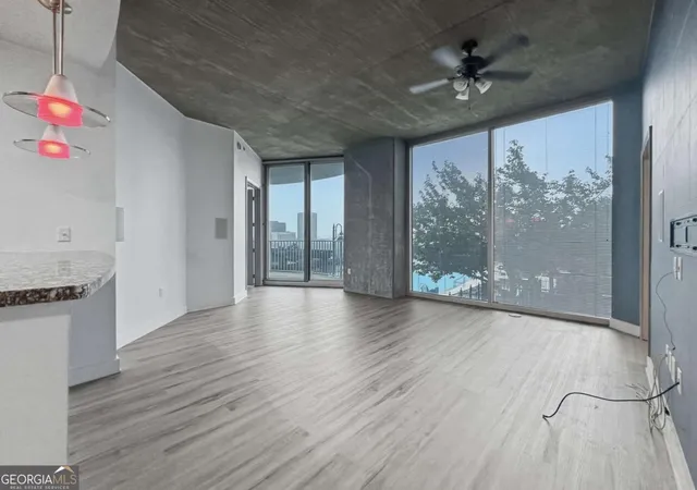 Photo 2 of Sale Pending at 400 W Peachtree St Nw #804, Atlanta, GA 30308 | MLS# 10812533 | Listing updated on 2026-10-08
