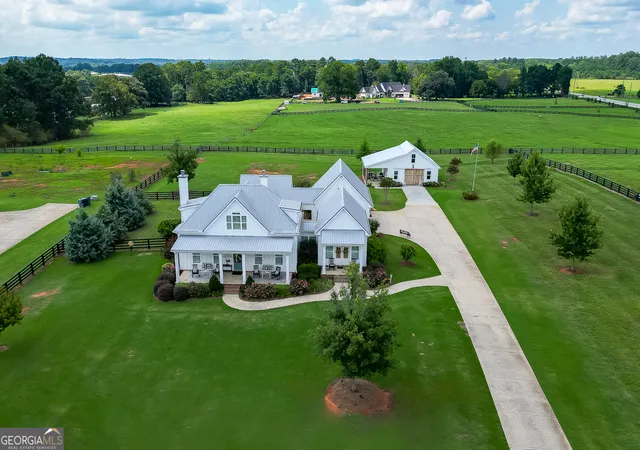 3rd image of 890 Smith Mill Rd, Winder, GA 30680 | MLS# 10599270