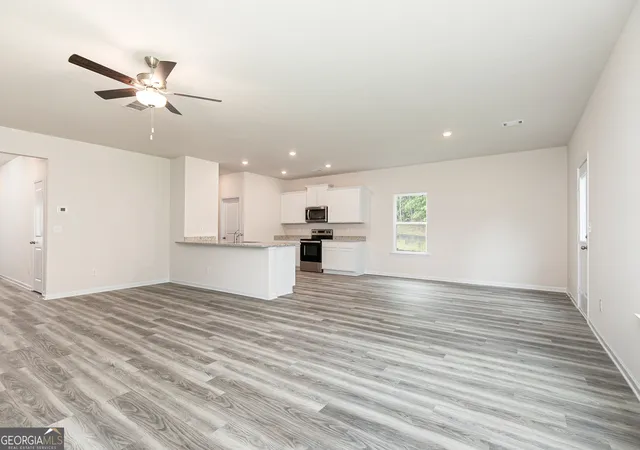 Photo 3 of Single family home for sale at 514 Plant Rd, Conyers, GA 30013 | MLS# 10761591 | Listing updated on 2026-09-20