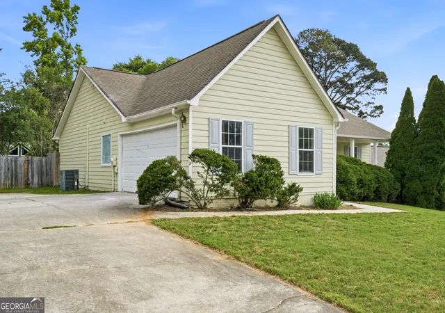 Photo 3 of Single family home for sale at 115 Knight Wy, Fayetteville, GA 30214 | MLS# 10767848 | Listing updated on 2026-09-16