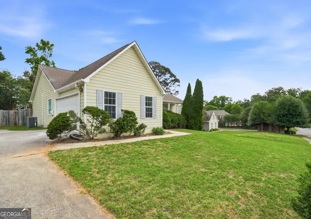 Photo 3 of Single family home for sale at 115 Knight Wy, Fayetteville, GA 30214 | MLS# 10767848 | Listing updated on 2026-10-22
