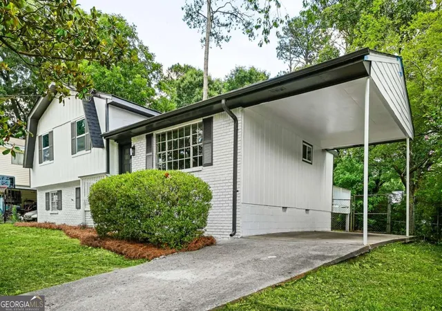 3rd image of 8276 San Jose Trl, Jonesboro, GA 30236 | MLS# 10784686