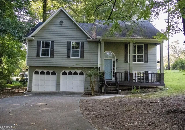 Photo 3 of Single family home for sale at 3119 Nectar Dr, Powder Springs, GA 30127 | MLS# 10836277 | Listing updated on 2026-09-14