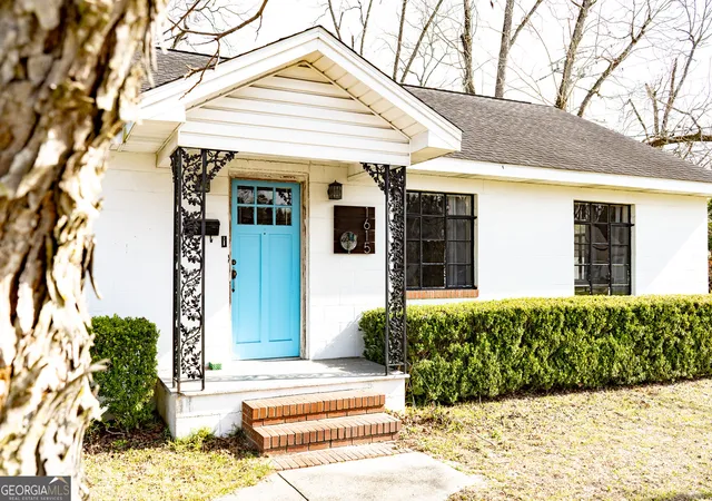 Photo 2 of Single family home for sale at 1615 Brunel St, Waycross, GA 31501 | MLS# 10821874 | Listing updated on 2026-08-21