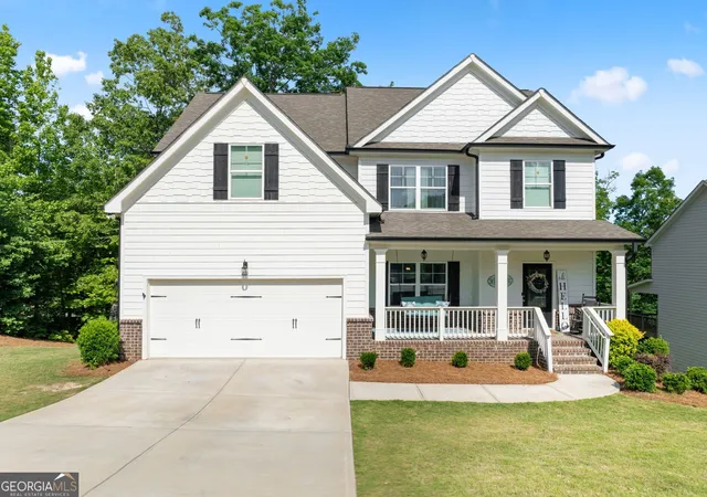 Photo 1 of Single family home for sale at 4005 Windsor Trl, Gainesville, GA 30506 | MLS# 10768213 | Listing updated on 2026-09-04