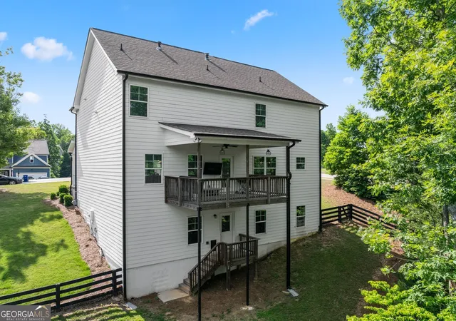 Photo 3 of Single family home for sale at 4005 Windsor Trl, Gainesville, GA 30506 | MLS# 10768213 | Listing updated on 2026-09-04