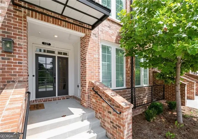 4th image of 127 Devore Rd, Alpharetta, GA 30009
