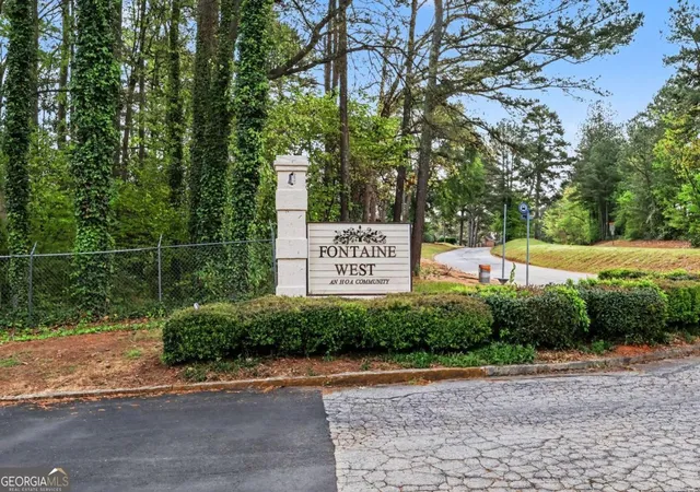 Homes for sale in Lithonia, GA | 73 Pl Fontaine, Lithonia, GA 30038 | MLS# 10739958