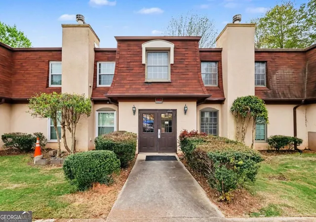 Homes for sale in Lithonia, GA | 73 Pl Fontaine, Lithonia, GA 30038 | MLS# 10739958