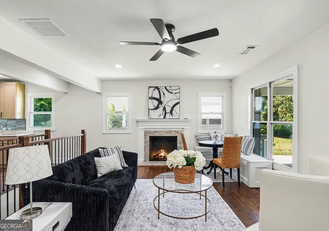 Photo 3 of Single family home for sale at 1275 Westridge Rd SW, Atlanta, GA 30311 | MLS# 10753398 | Listing updated on 2026-07-30