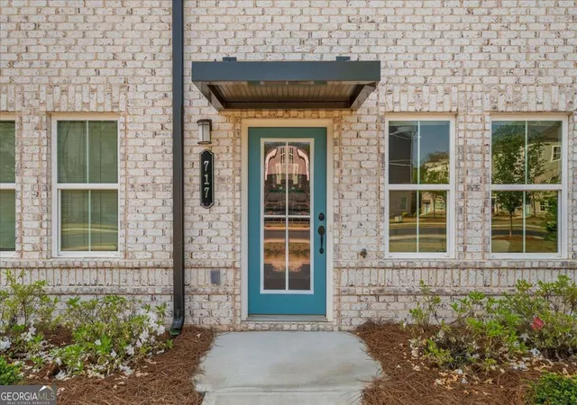 Photo 2 of Townhouse for sale at 717 Payton Ln, Acworth, GA 30102 | MLS# 10752917 | Listing updated on 2026-05-13