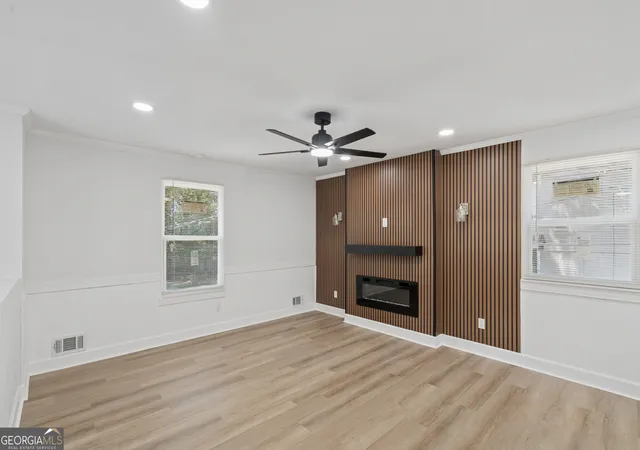Photo 3 of Single family home for sale at 593 Country Ln Dr, Jonesboro, GA 30238 | MLS# 10816442 | Listing updated on 2026-09-19