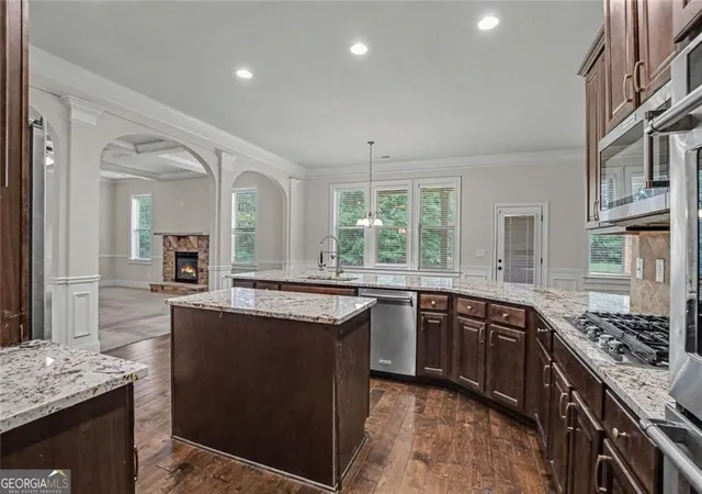 3rd image of 801 Carnegie Ct, Locust Grove, GA 30248 | MLS# 10826518