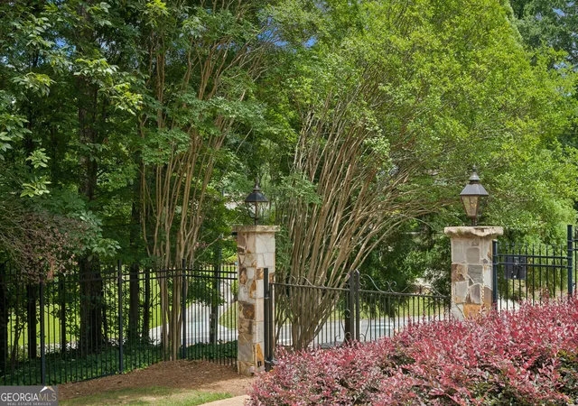 Photo 3 of Single family home for sale at 72 Blackland Rd NW, Atlanta, GA 30342 | MLS# 10799348 | Listing updated on 2026-10-05