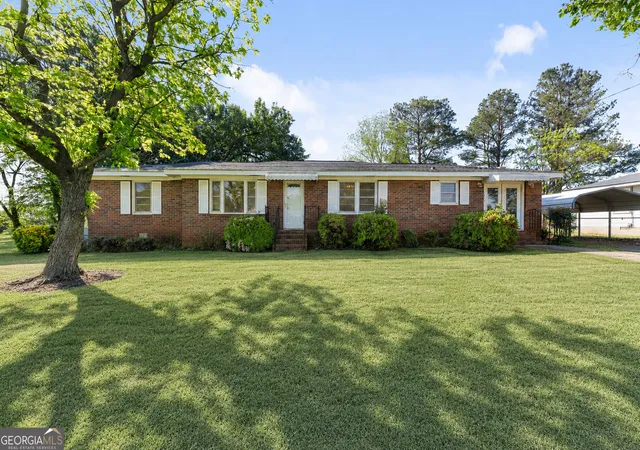 Homes for sale in Lavonia, GA | 55 Maurice Way, Lavonia, GA 30553 | MLS# 10790844