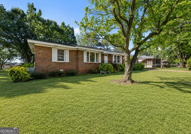 Photo 2 of Single family home for sale at 55 Maurice Way, Lavonia, GA 30553 | MLS# 10790844 | Listing updated on 2026-07-06