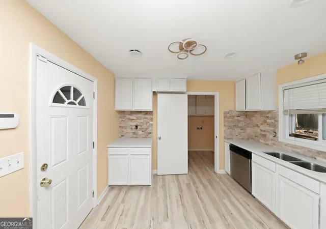 Photo 3 of Single family home for sale at 3603 Mecklinburg Pl, Decatur, GA 30032 | MLS# 10819759 | Listing updated on 2026-09-28