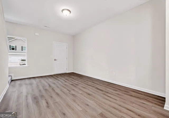 2nd image of 209 Roy Dr, Calhoun, GA 30701 | MLS# 10827922