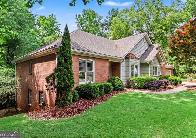 Homes for sale in Alpharetta, GA | 560 Flying Scot Wy, Alpharetta, GA 30005 | MLS# 10762223
