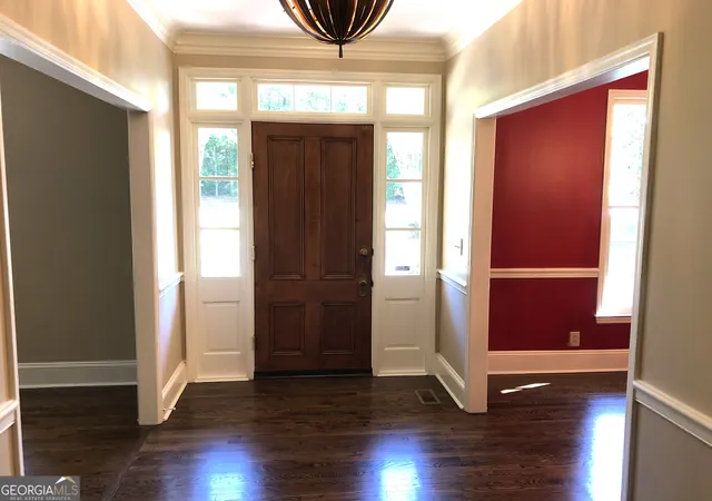 Photo 2 of Single family home for sale at 1106 Saint Andrews Dr, Macon, GA 31210 | MLS# 10739469 | Listing updated on 2026-10-21