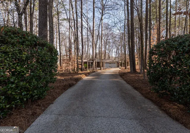 Photo 3 of Single family home for sale at 2198 Cloud Land Dr Nw, Kennesaw, GA 30152 | MLS# 10661246 | Listing updated on 2026-01-02