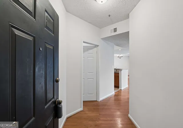 Photo 4 of Condo for sale at 1250 Parkwood Cir SE #2302, Atlanta, GA 30339 | MLS# 10802835 | Listing updated on 2026-08-11