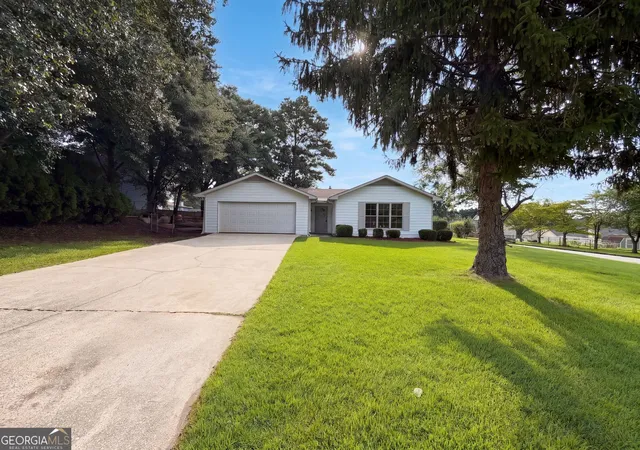 Photo 1 of Sale Pending at 6120 Dorchester Dr, Rex, GA 30273 | MLS# 10827302 | Listing updated on 2026-08-27