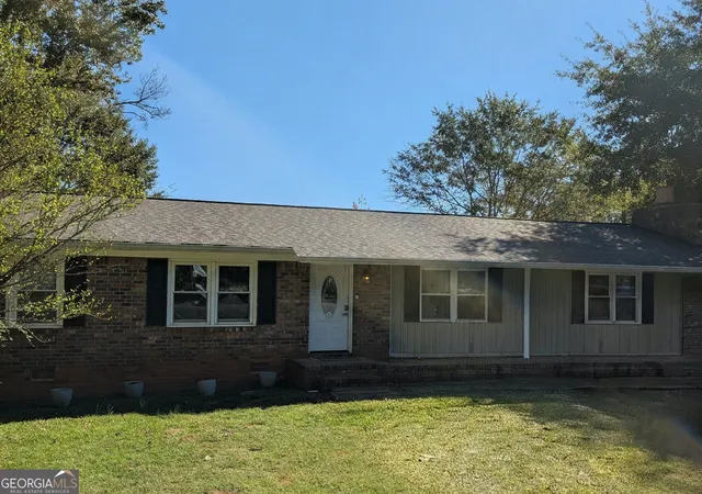 Photo 1 of Single family home for sale at 181 North Hwy 113, Carrollton, GA 30117 | MLS# 10879497 | Listing updated on 2026-10-27