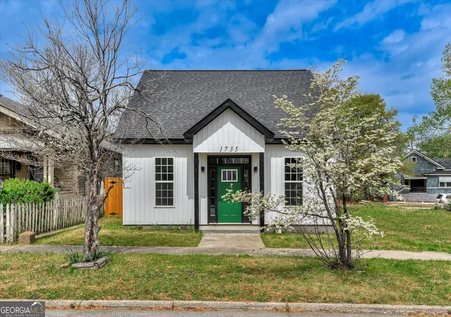 Homes for sale in Augusta, GA | 1735 Jenkins St, Augusta, GA 30904 | MLS# 10786374