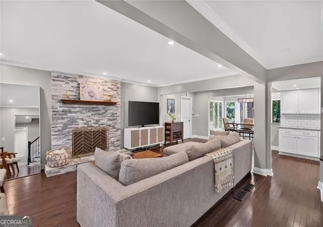 Photo 3 of Single family home for sale at 4371 Vintage Ln, Dunwoody, GA 30338 | MLS# 10832832 | Listing updated on 2026-10-03