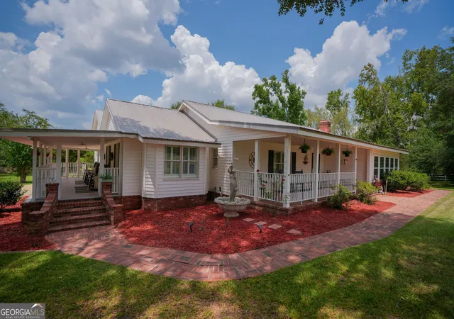 2nd image of 1833 Tom Odum Rd, Vidalia, GA 30474 | MLS# 10829929