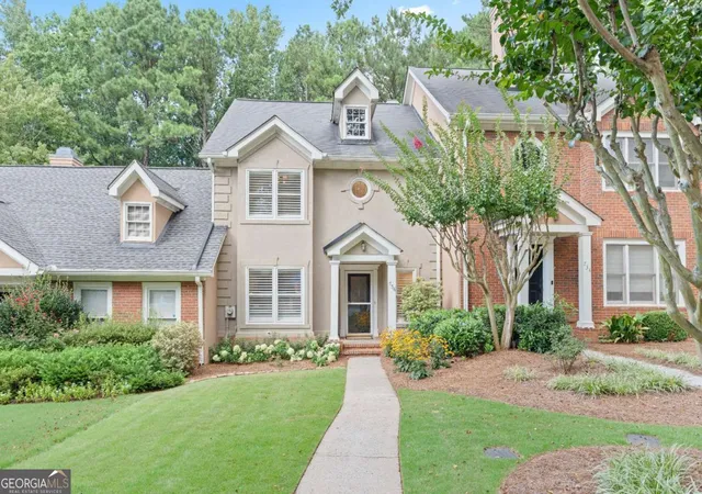 1st image of 736 Olde Towne Ln, Marietta, GA 30068 | MLS# 10823052