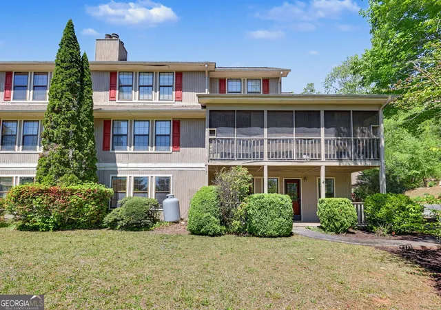 2nd image of 80 Stirling Ln, Clayton, GA 30525