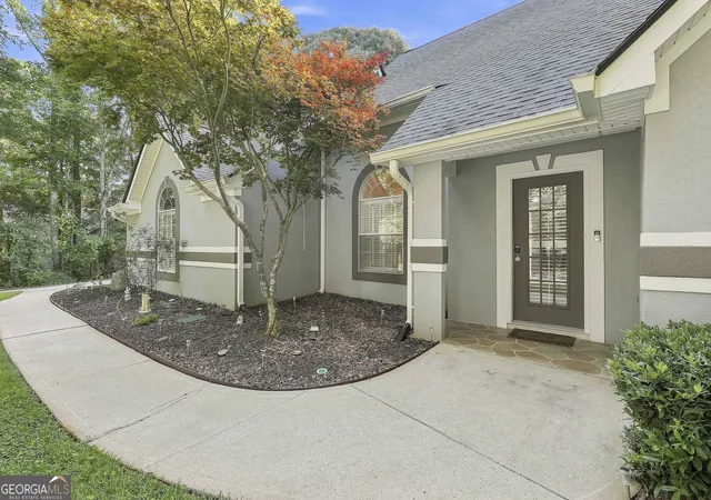 Photo 3 of Sale Pending at 85 Timberidge Dr, Newnan, GA 30263 | MLS# 10828503 | Listing updated on 2026-08-30