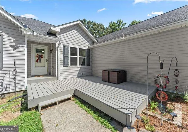 Photo 4 of Single family home for sale at 104 Legend Creek Dr, Canton, GA 30114 | MLS# 10829959 | Listing updated on 2026-09-18