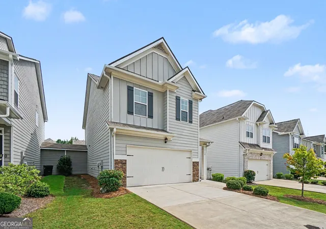 Photo 2 of Single family home for sale at 119 Woodhouse Cir, Acworth, GA 30102 | MLS# 10804784 | Listing updated on 2026-08-25