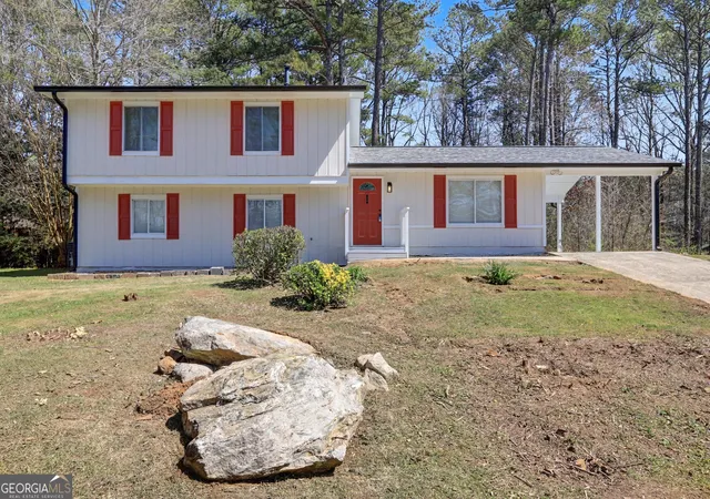 1st image of 7230 Connell Rd, Fairburn, GA 30213 | MLS# 10813138