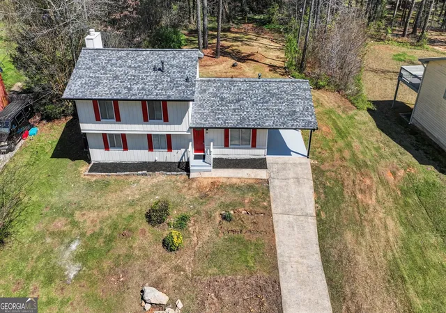 2nd image of 7230 Connell Rd, Fairburn, GA 30213 | MLS# 10813138