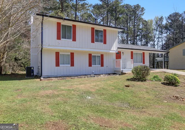 3rd image of 7230 Connell Rd, Fairburn, GA 30213 | MLS# 10813138