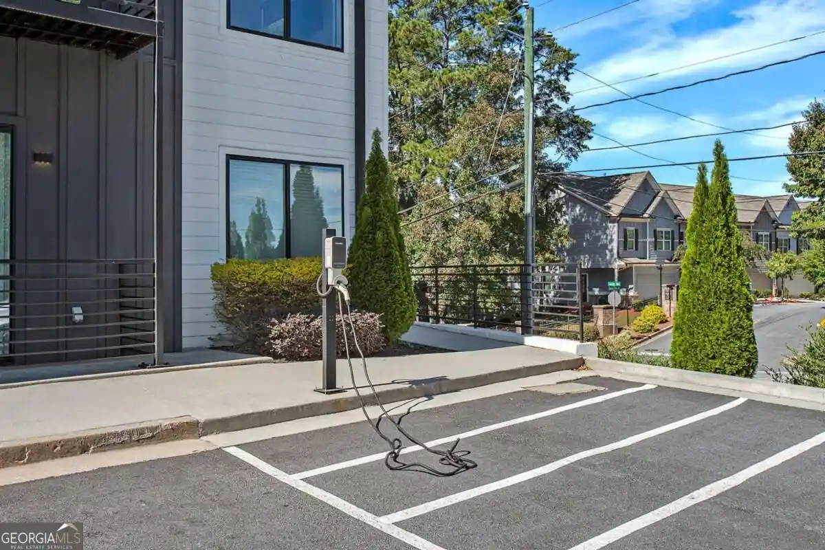 Listing Photo 2 - Condo for sale in 1155 Custer Ave Se located at 1155 Custer Ave Se, Atlanta, GA 30316 - Unit #110