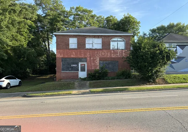 Homes for sale in Milledgeville, GA | 111 West Franklin, Milledgeville, GA 31061 | MLS# 10789252
