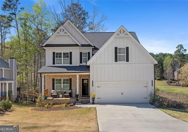 Photo 1 of Single family home for sale at 3710 Fairway Dr, Cumming, GA 30041 | MLS# 10718371 | Listing updated on 2026-07-17