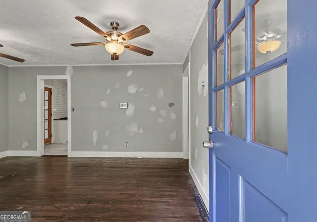 Photo 3 of Single family home for sale at 924 Greenbriar Pl, Decatur, GA 30033 | MLS# 10826404 | Listing updated on 2026-08-28