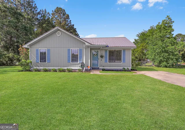 Photo 1 of Single family home for sale at 1692 Ne Lee Pl, Ludowici, GA 31316 | MLS# 10801514 | Listing updated on 2026-09-18