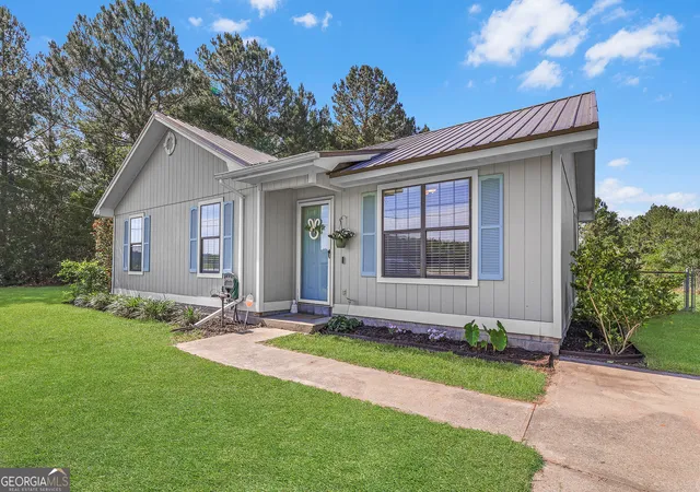 Photo 3 of Single family home for sale at 1692 NE Lee Pl, Ludowici, GA 31316 | MLS# 10801514 | Listing updated on 2026-09-18