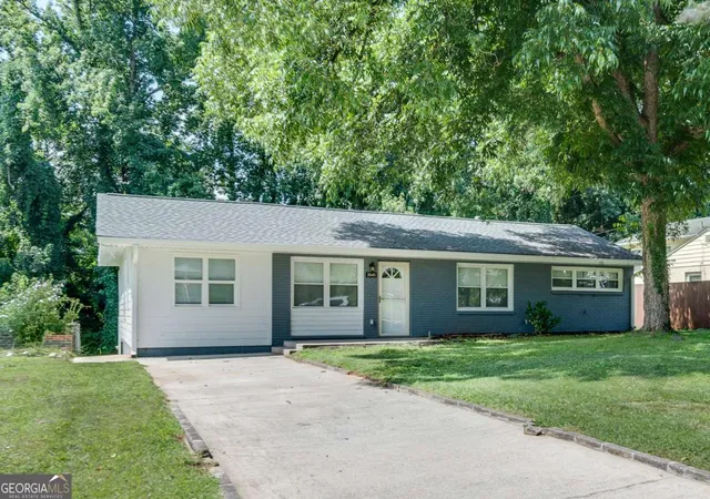2nd image of 3045 Lindon Ln, Decatur, GA 30033 | MLS# 10813690